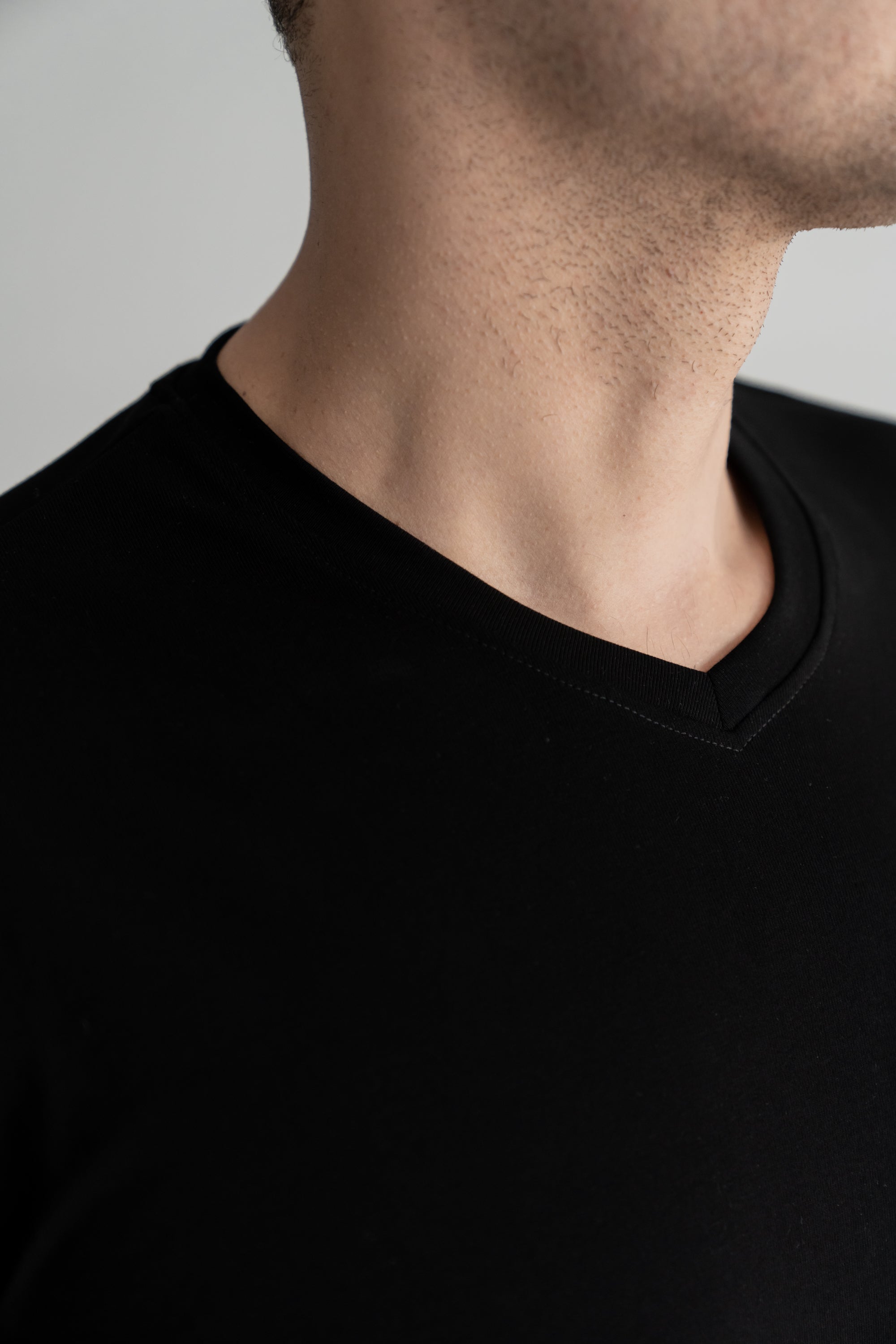Curve V-Neck T-Shirt: Granite