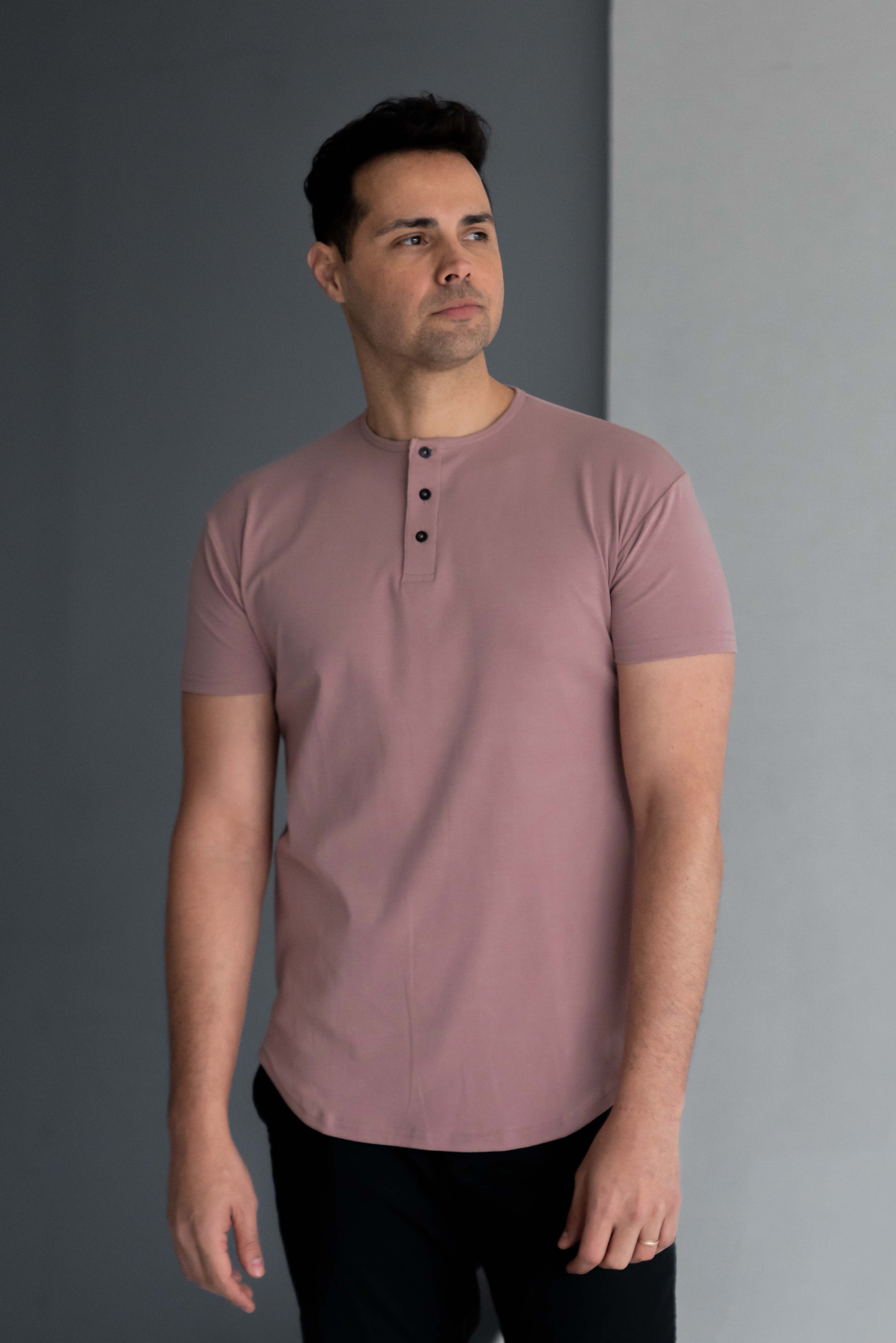 Curve Henley T-Shirt: Apricot