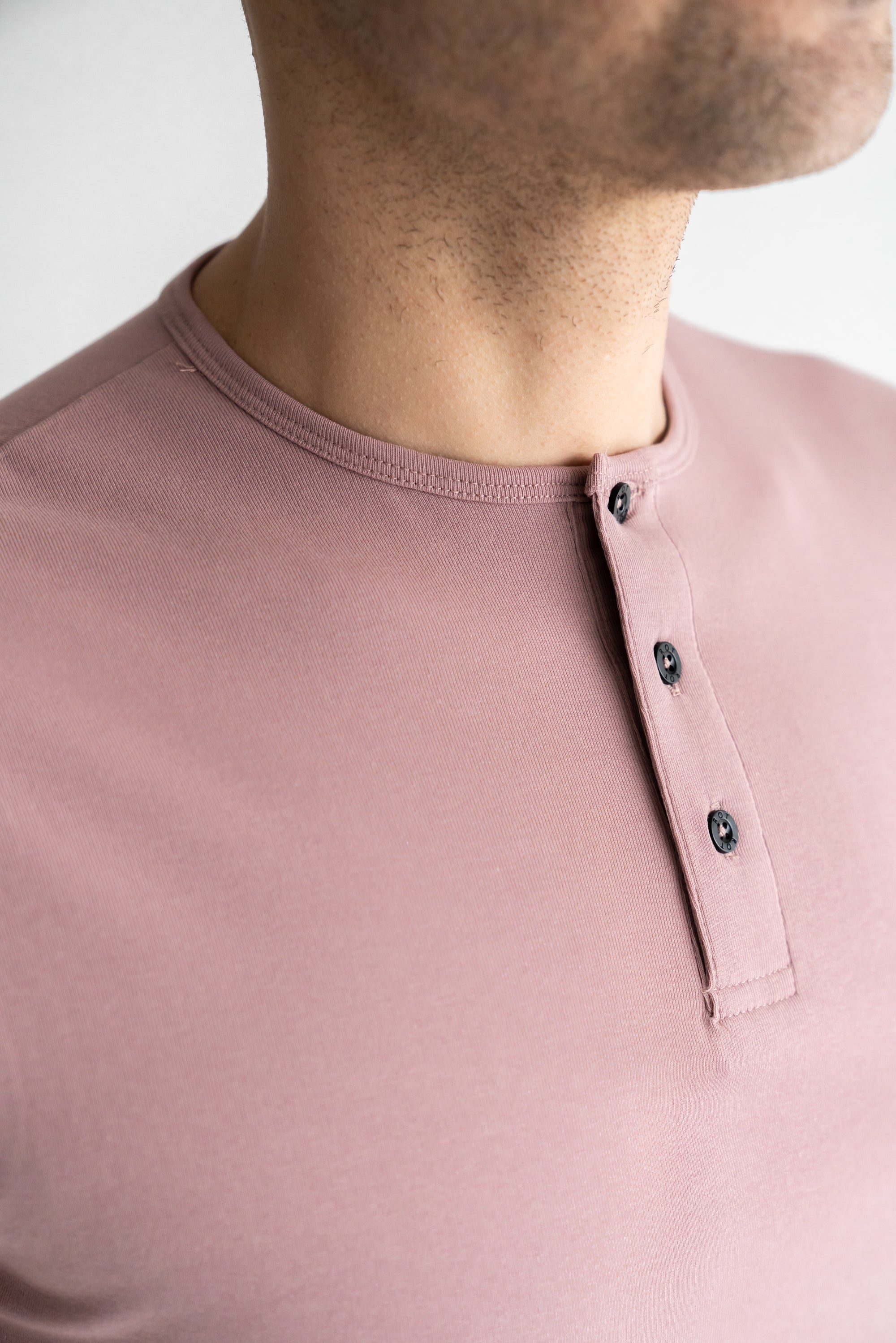 Curve Henley T-Shirt: Apricot