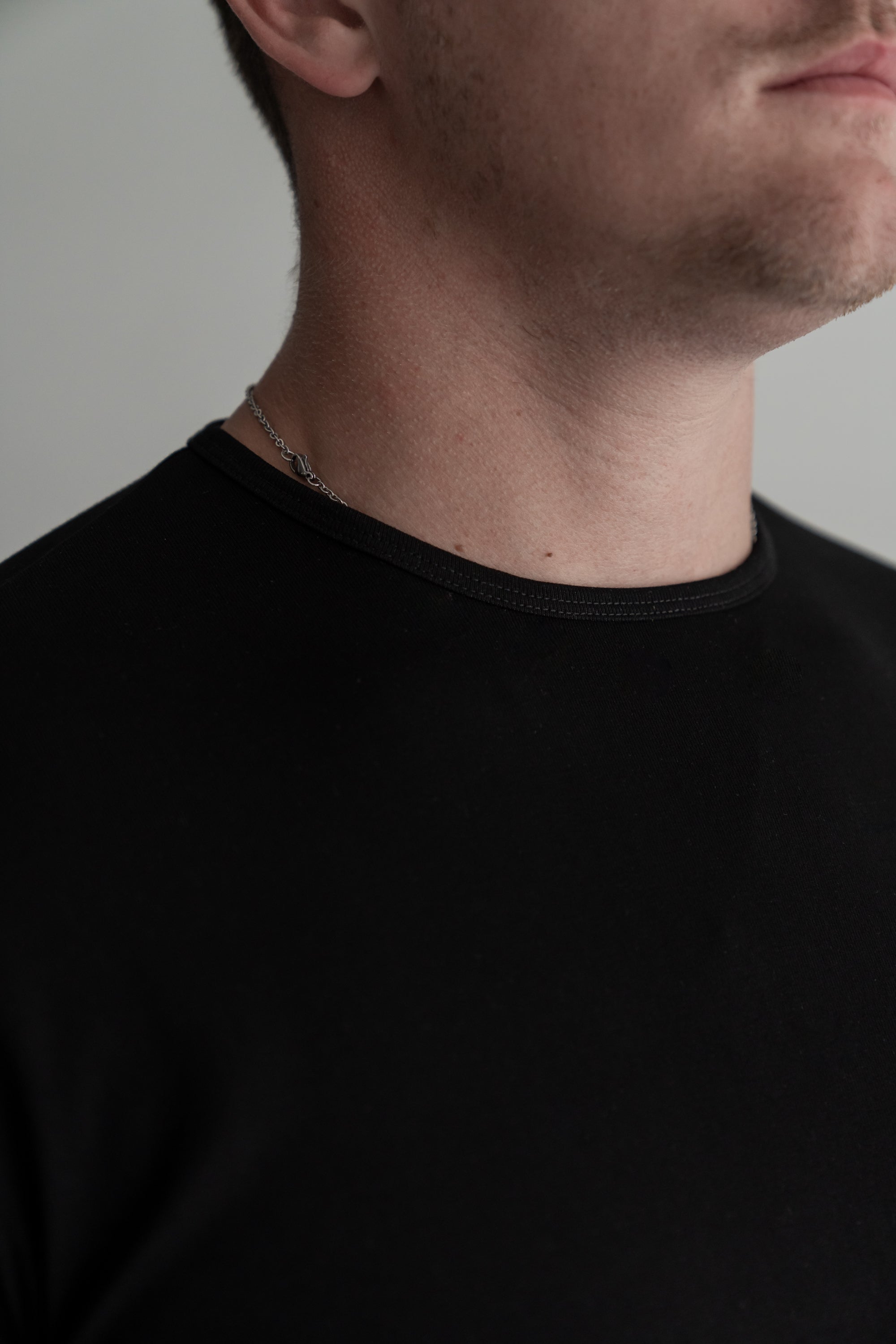 Classic Crew T-Shirt: Black - Rule Of Threads