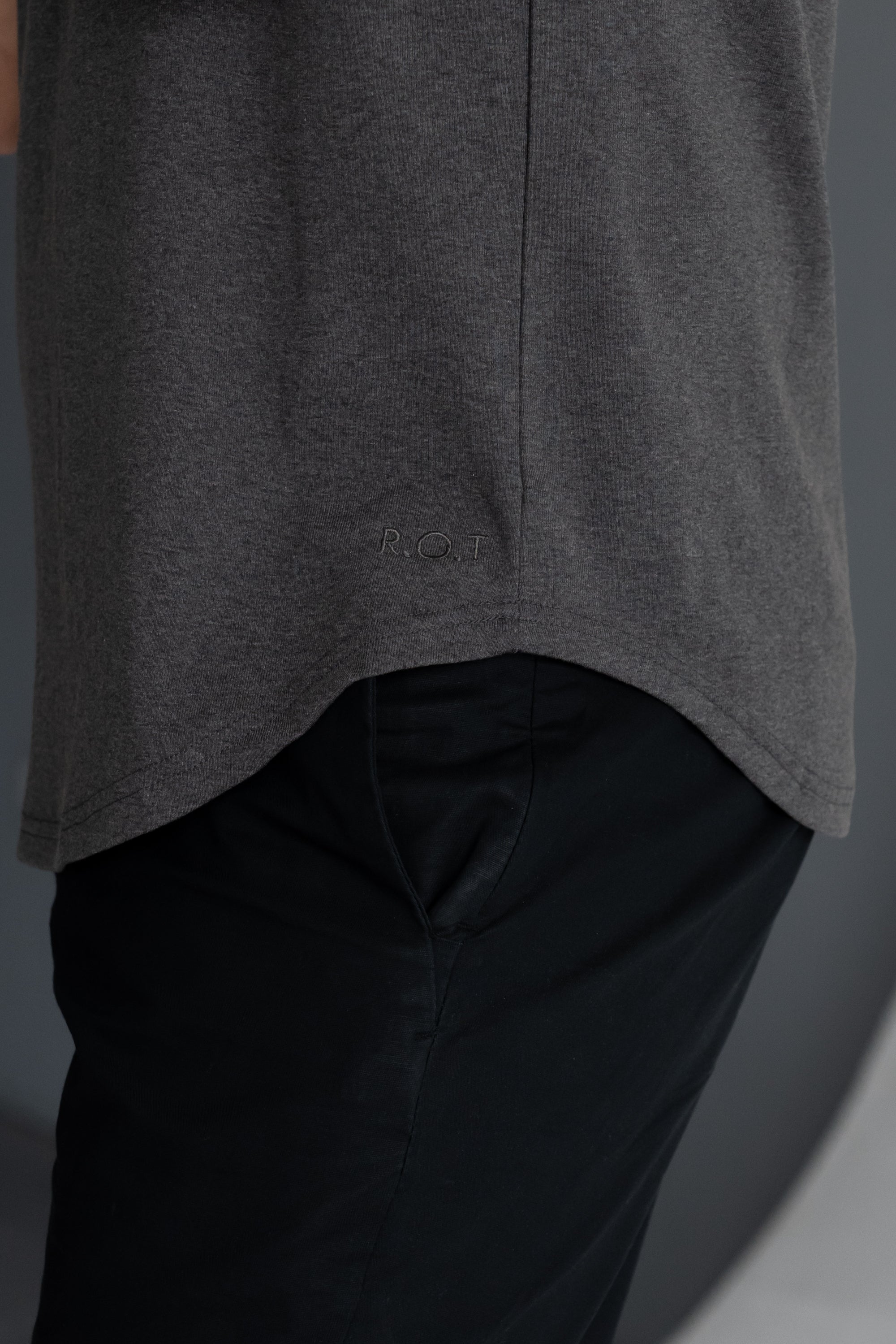 Curve V-Neck T-Shirt: Granite