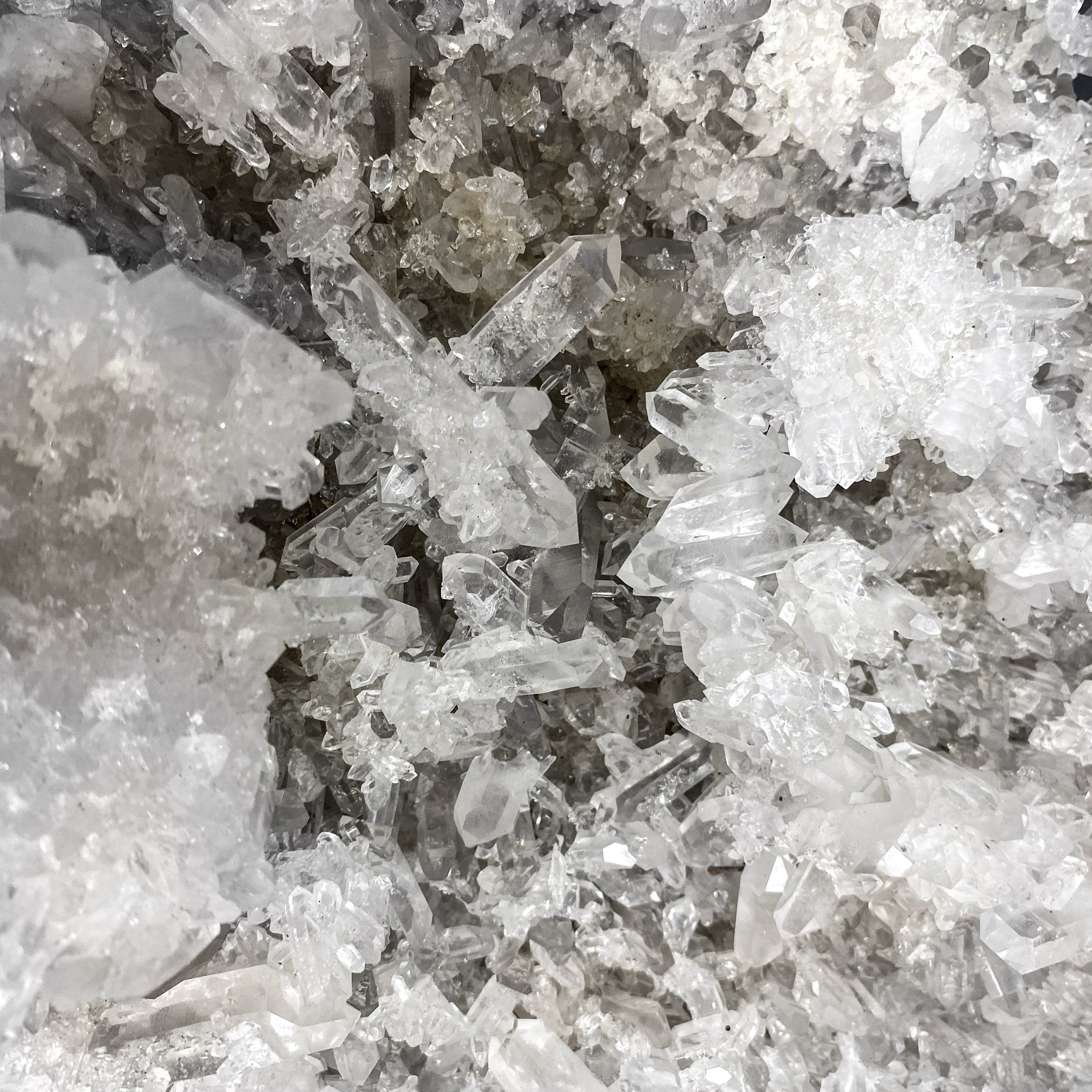 Arkansas Quartz Cluster 4391g