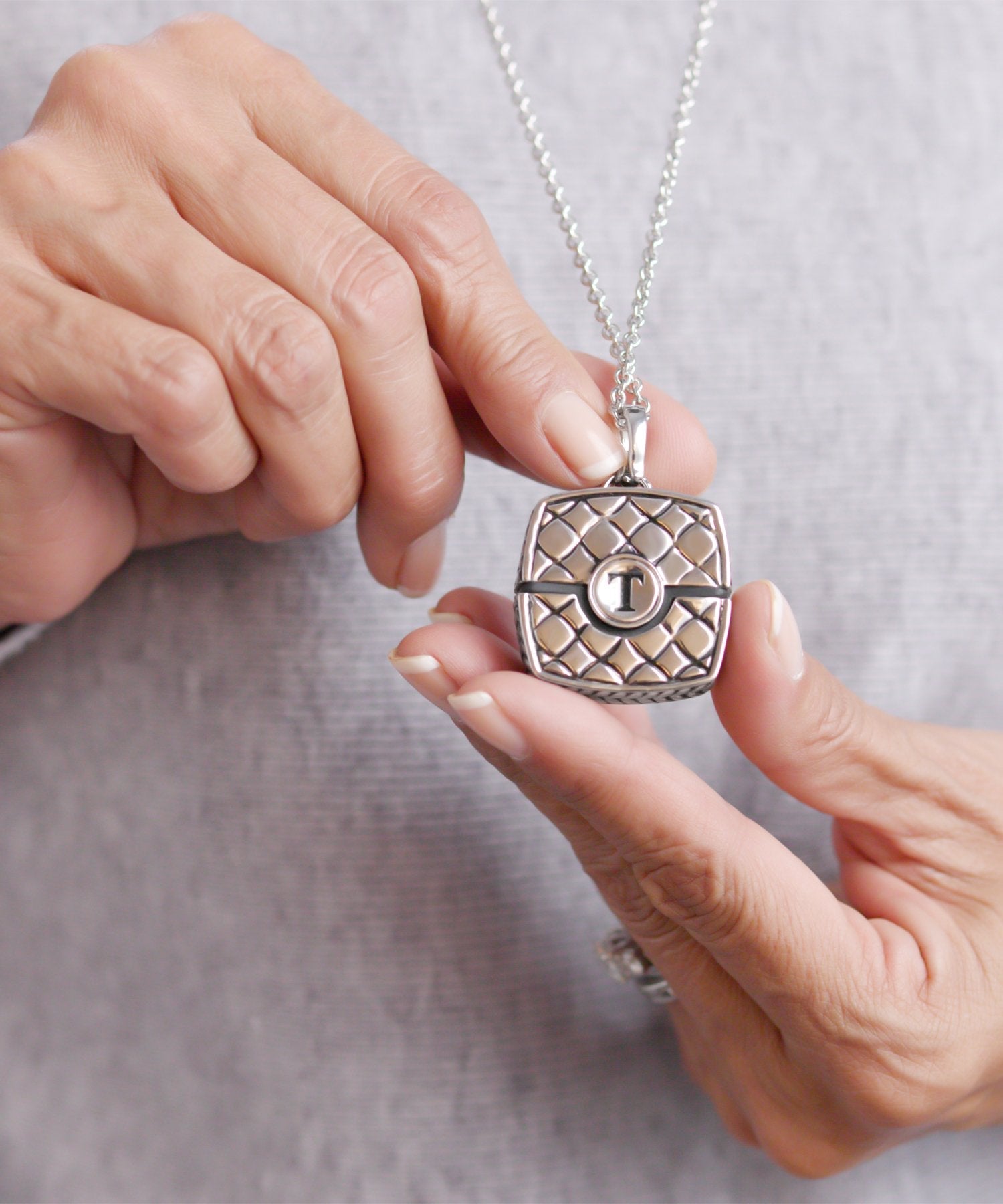 Tanzanite Purple/Rhodium