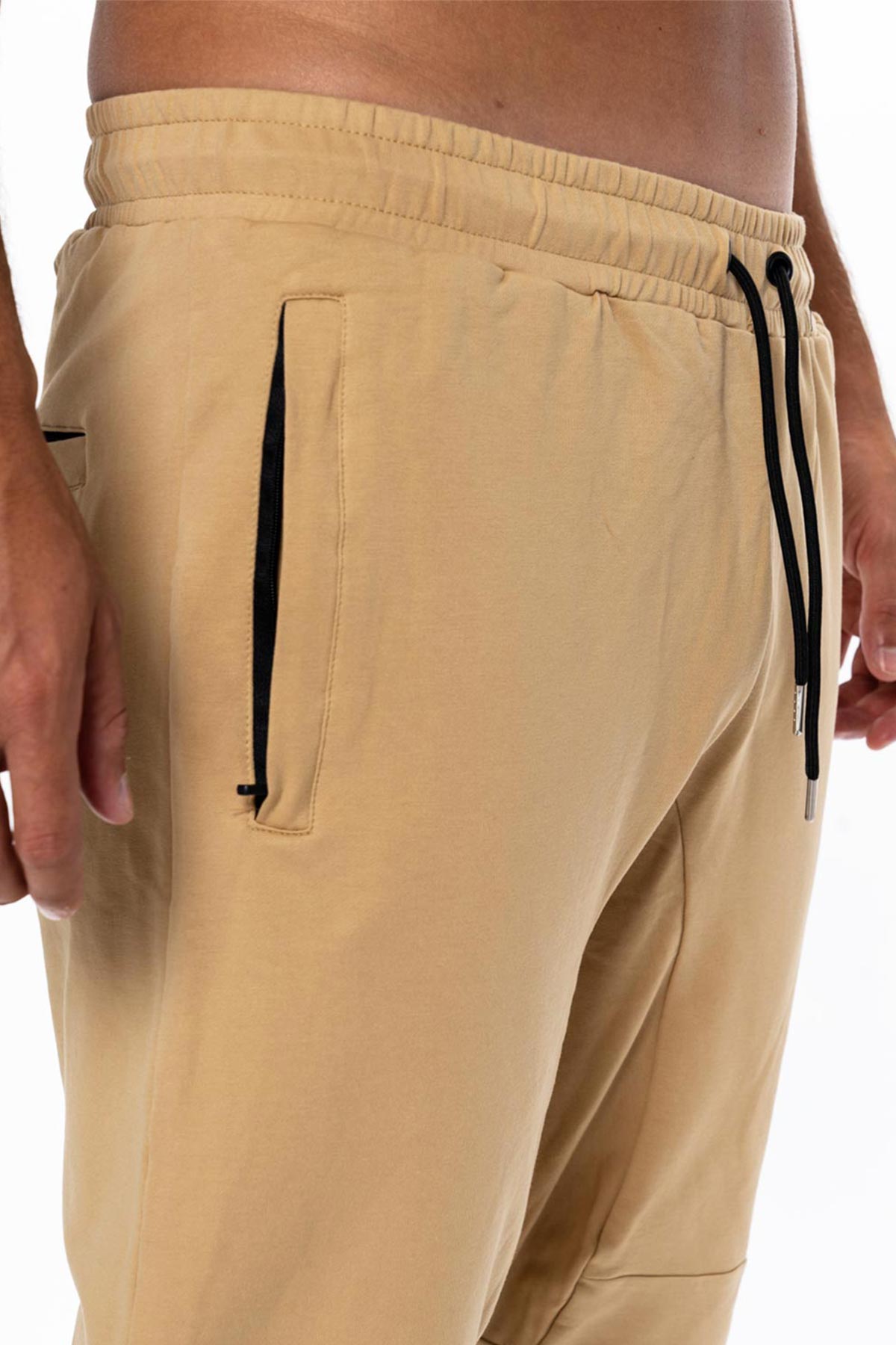 The Jogger: Black