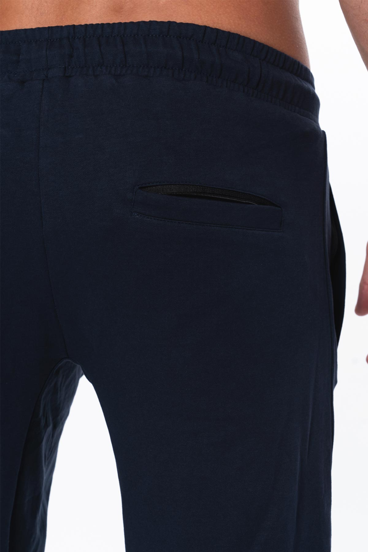 The Jogger: Black